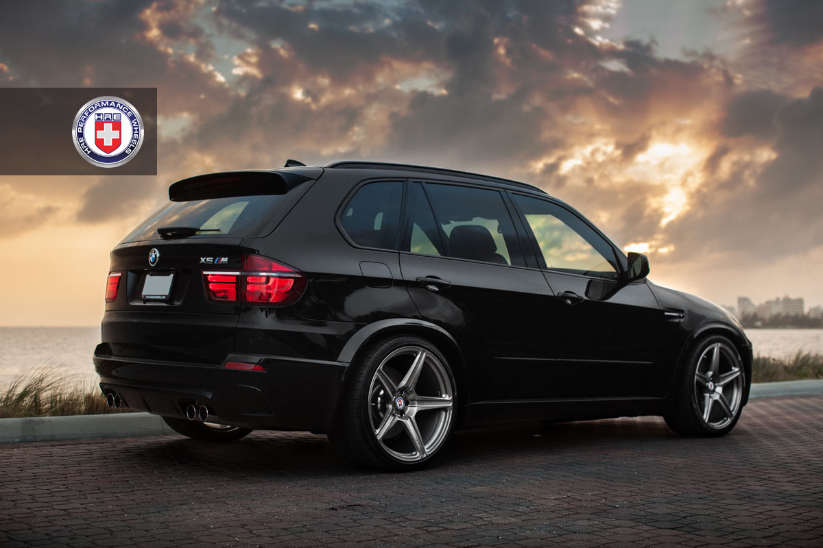 Шины бмв х5 е53. BMW x5 e70 Wheels. BMW x5 e70 Black Tuning. BMW x5 e70 Performance. BMW x5 e70 Black Wheels.